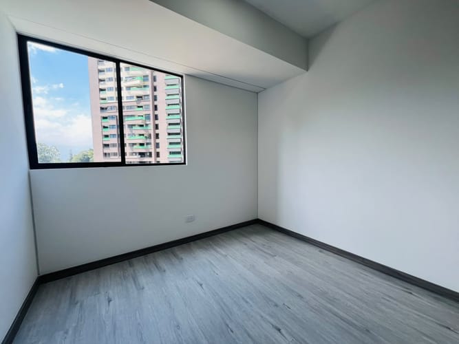 Apartamento de 3 alcobas en arriendo en Asomadera No.2, Medellín, 76 m² · foto 4 de 16