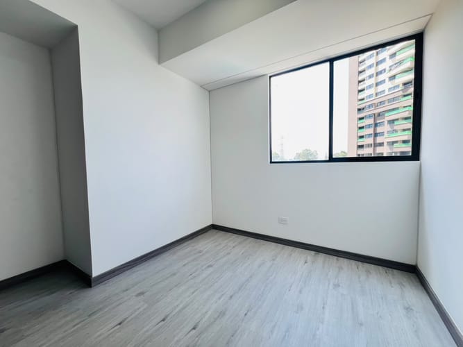 Apartamento de 3 alcobas en arriendo en Asomadera No.2, Medellín, 76 m² · foto 5 de 16