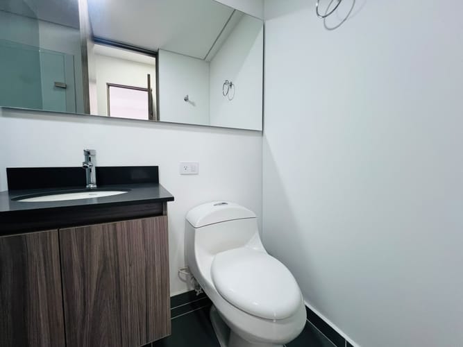 Apartamento de 3 alcobas en arriendo en Asomadera No.2, Medellín, 76 m² · foto 10 de 16