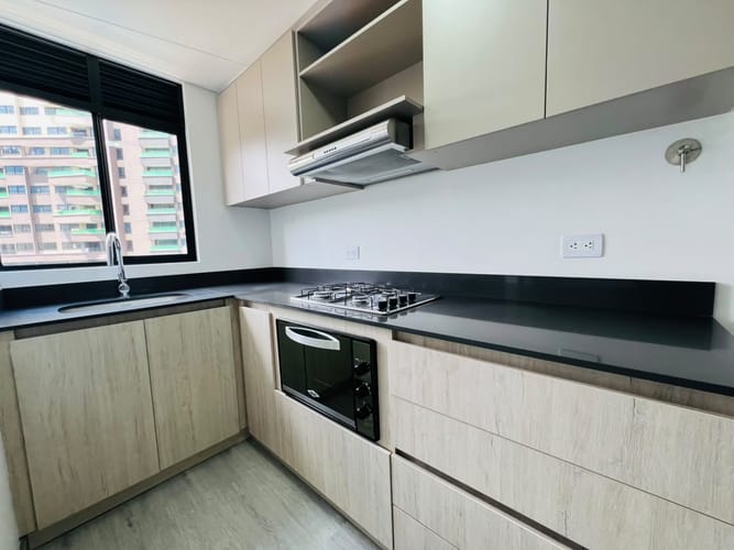 Apartamento de 3 alcobas en arriendo en Asomadera No.2, Medellín, 76 m² · foto 15 de 16
