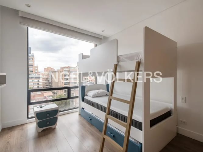 Apartamento de 3 alcobas en venta en Chicó Reservado, Bogotá, 161 m² · foto 18 de 23