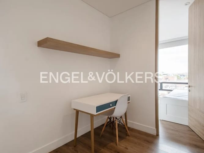 Apartamento de 3 alcobas en venta en Chicó Reservado, Bogotá, 161 m² · foto 11 de 23