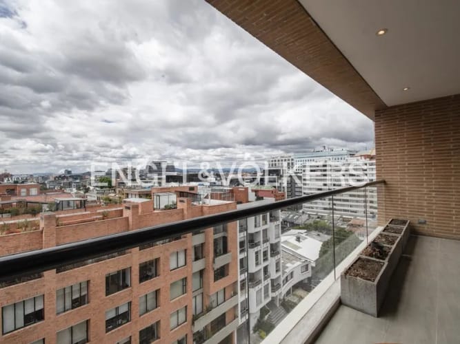 Apartamento de 3 alcobas en venta en Chicó Reservado, Bogotá, 161 m² · foto 7 de 23