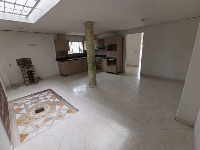 Casa de 3 alcobas en arriendo en Robledo, Medellín, 160 m² · foto 3 de 20