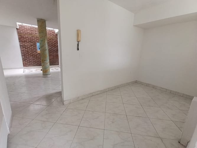 Casa de 3 alcobas en arriendo en Robledo, Medellín, 160 m² · foto 6 de 20