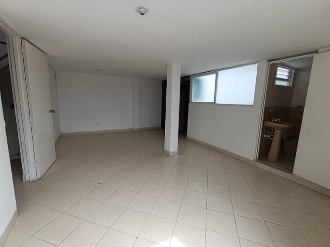 Casa de 3 alcobas en arriendo en Robledo, Medellín, 160 m² · foto 9 de 20