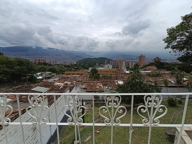 Casa de 3 alcobas en arriendo en Robledo, Medellín, 160 m² · foto 12 de 20