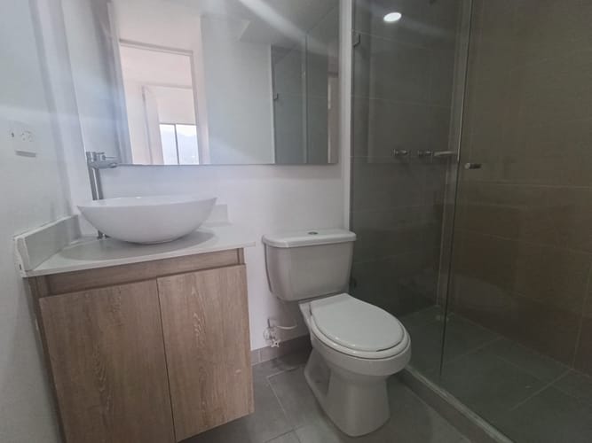 Apartamento de 3 alcobas en arriendo en Bucaros, Bello, 58 m² · foto 6 de 16