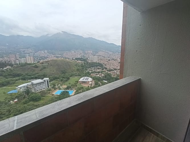 Apartamento de 3 alcobas en arriendo en Bucaros, Bello, 58 m² · foto 12 de 16