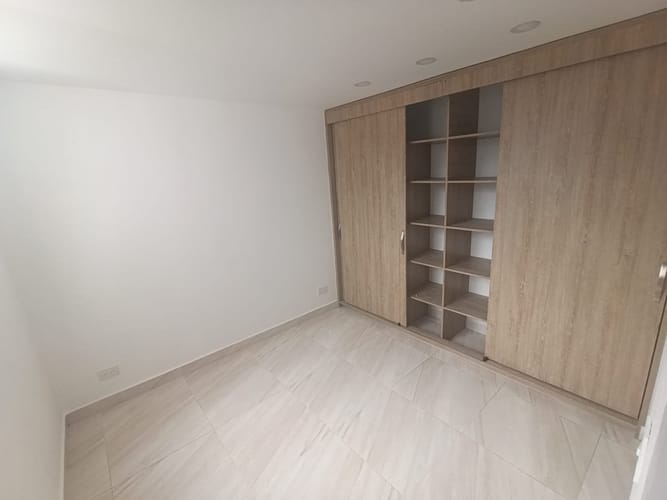 Apartamento de 3 alcobas en arriendo en Bucaros, Bello, 58 m² · foto 14 de 16