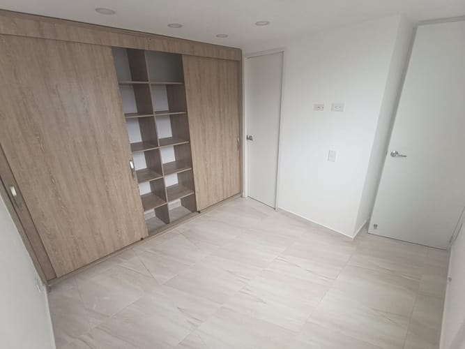 Apartamento de 3 alcobas en arriendo en Bucaros, Bello, 58 m² · foto 15 de 16