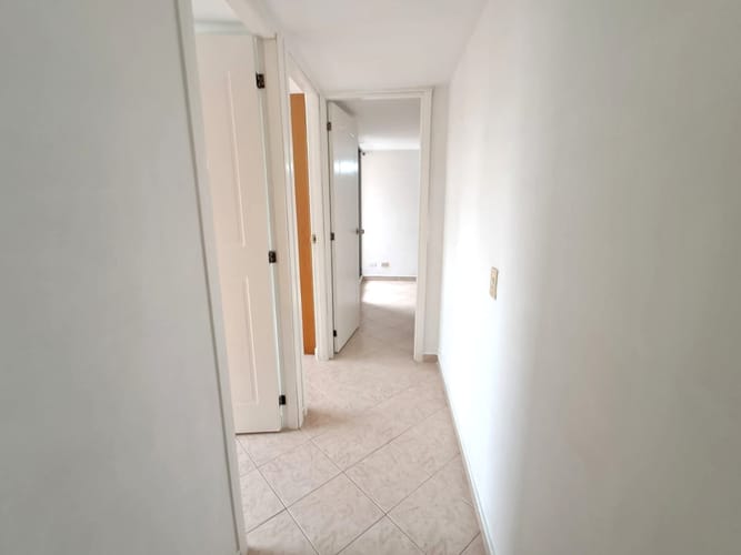 Apartamento de 3 alcobas en arriendo en Suramericana, Medellín, 70 m² · foto 4 de 17