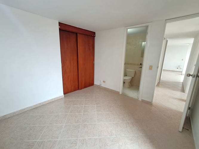 Apartamento de 3 alcobas en arriendo en Suramericana, Medellín, 70 m² · foto 8 de 17