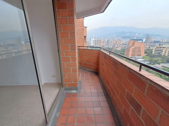 Apartamento de 3 alcobas en arriendo en Suramericana, Medellín, 70 m² · foto 10 de 17