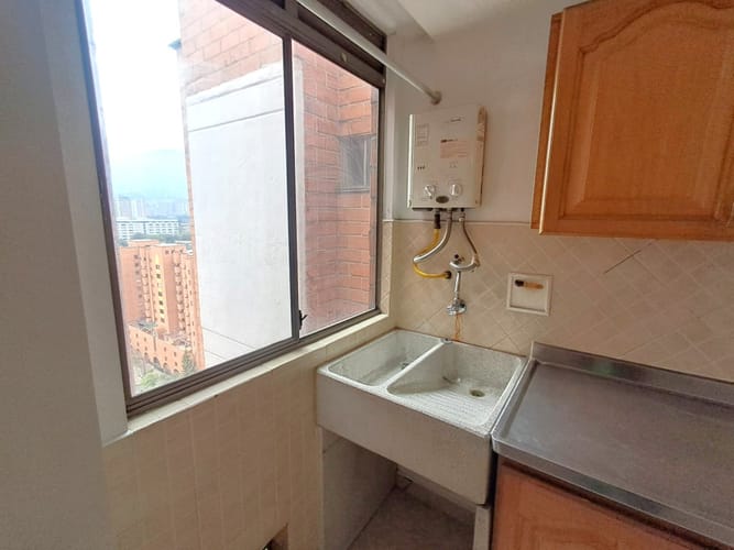 Apartamento de 3 alcobas en arriendo en Suramericana, Medellín, 70 m² · foto 12 de 17