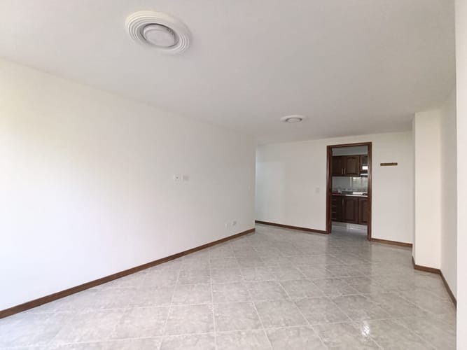 Apartamento de 2 alcobas en arriendo en El Poblado, Envigado, 72 m² · foto 3 de 18