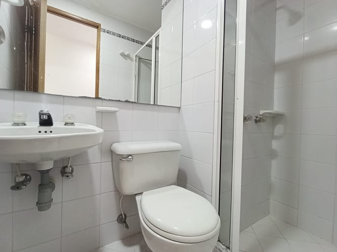 Apartamento de 2 alcobas en arriendo en El Poblado, Envigado, 72 m² · foto 9 de 18