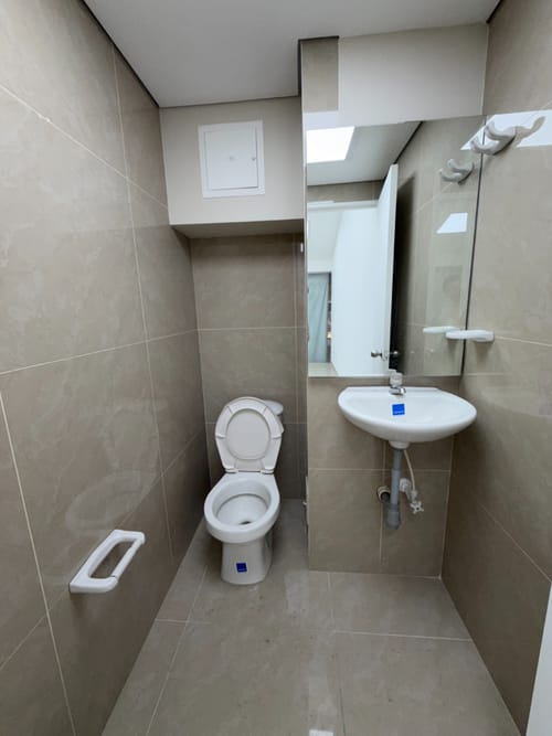 Oficina en arriendo en Manila, Medellín, 40 m² · foto 5 de 8