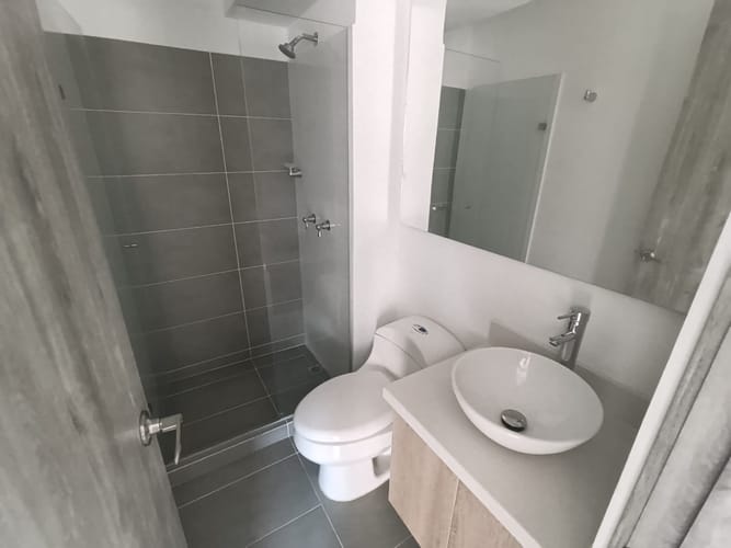 Apartamento de 3 alcobas en arriendo en Bucaros, Bello, 65 m² · foto 12 de 16