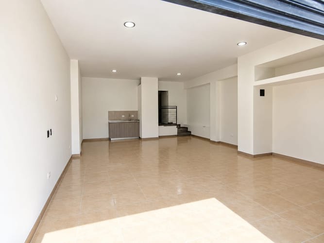 Local en arriendo en La Castellana, Medellín, 45 m² · foto 2 de 8