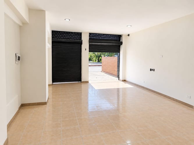 Local en arriendo en La Castellana, Medellín, 45 m² · foto 4 de 8