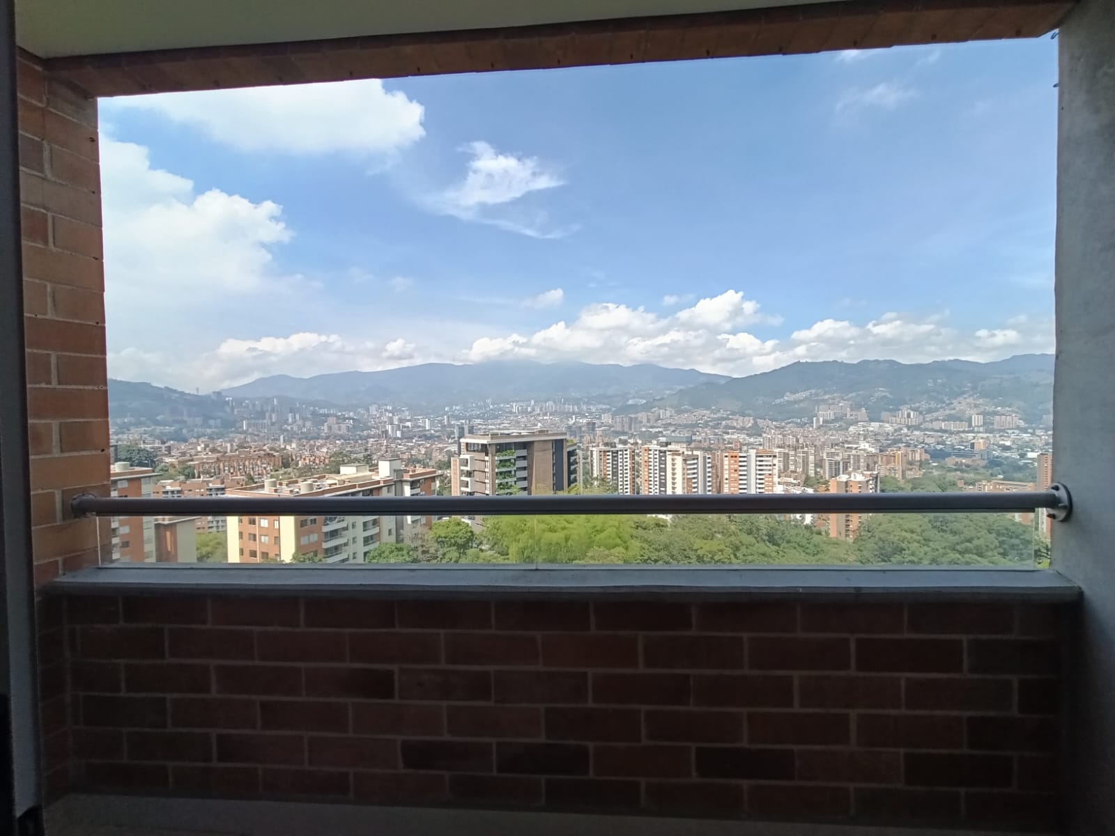 Apartamento en Arriendo en Loma del Esmeraldal, Envigado