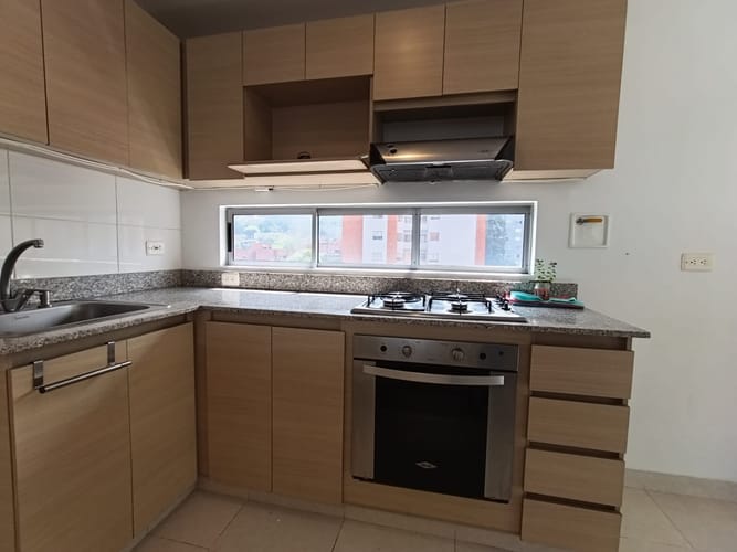 Apartamento de 2 alcobas en arriendo en Loma Del Esmeraldal, Envigado, 78 m² · foto 7 de 20
