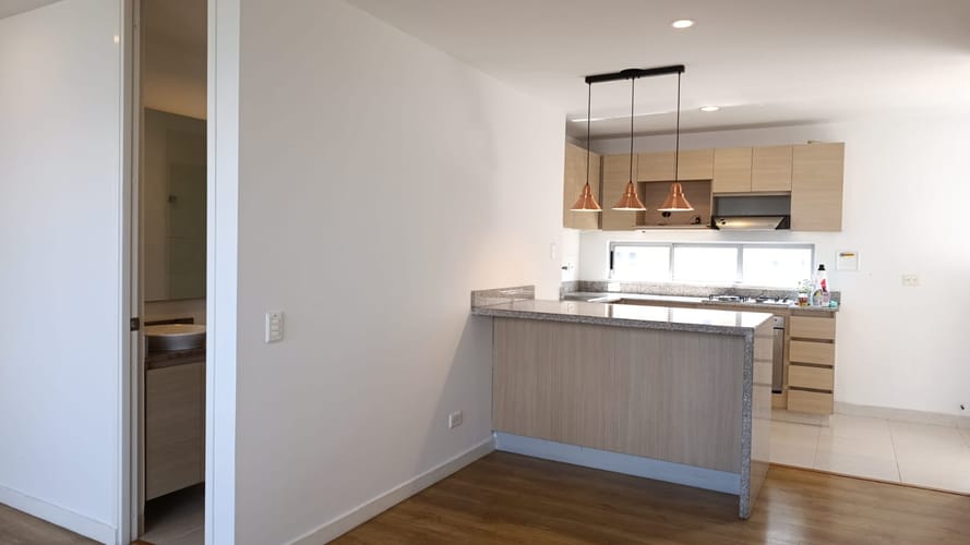 Apartamento de 2 alcobas en arriendo en Loma Del Esmeraldal, Envigado, 78 m² · foto 8 de 20