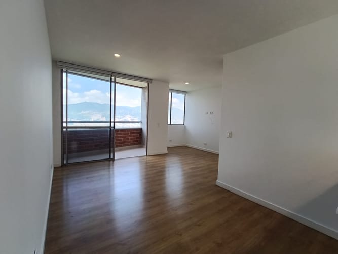 Apartamento de 2 alcobas en arriendo en Loma Del Esmeraldal, Envigado, 78 m² · foto 16 de 20