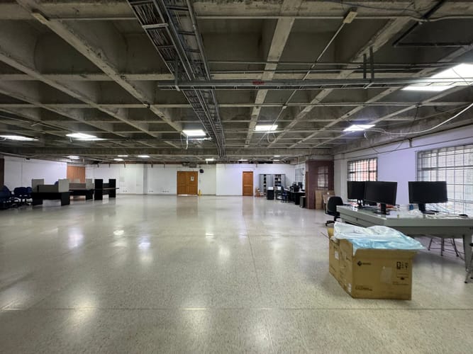 Oficina en arriendo en El Poblado, Medellín, 179 m² · foto 7 de 10