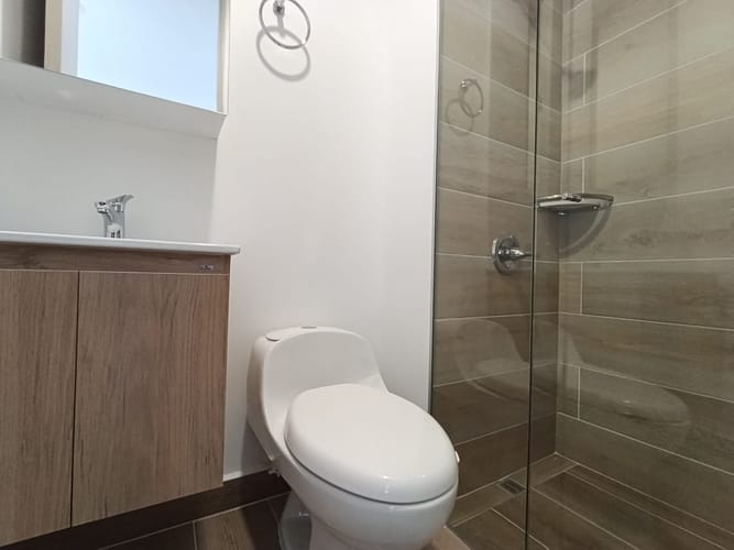 Apartaestudio en arriendo en Loma Del Escobero, Envigado, 60 m² · foto 4 de 15