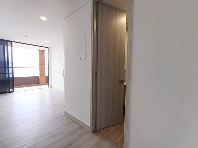 Apartaestudio en arriendo en Loma Del Escobero, Envigado, 60 m² · foto 6 de 15