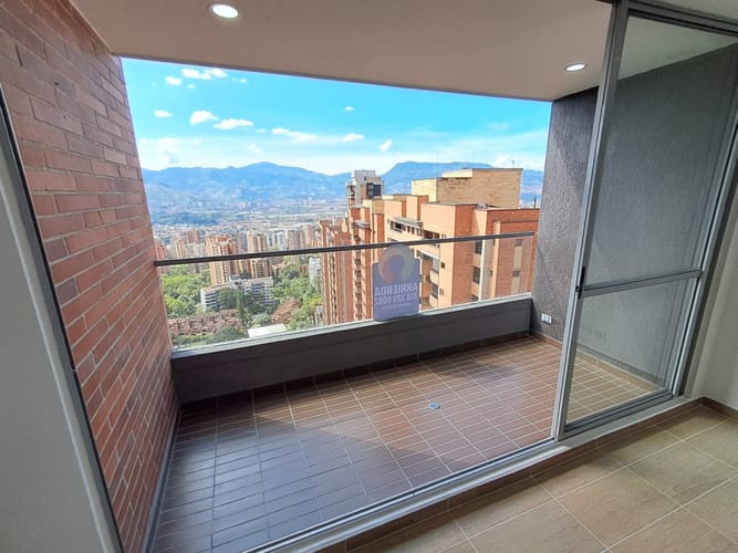Apartamento de 3 alcobas en arriendo en Los Balsos, Medellín, 102 m² · foto 7 de 24