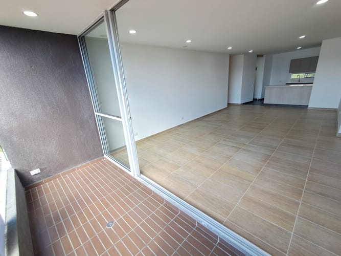Apartamento de 3 alcobas en arriendo en Los Balsos, Medellín, 102 m² · foto 8 de 24