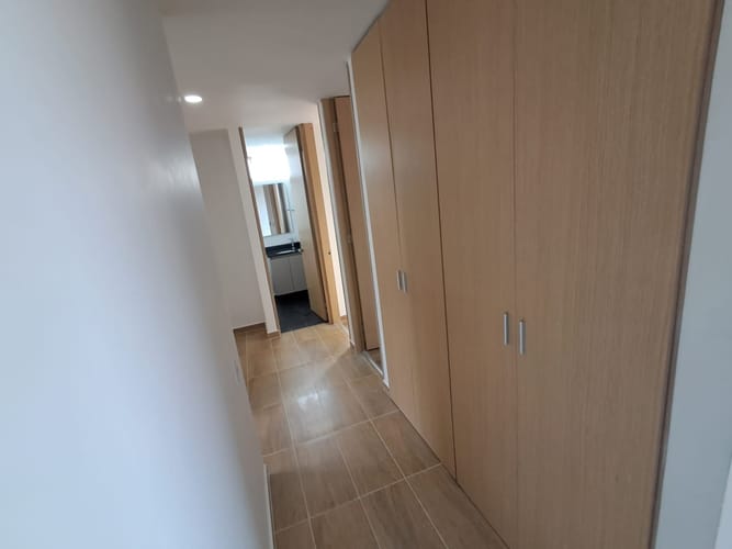 Apartamento de 3 alcobas en arriendo en Los Balsos, Medellín, 102 m² · foto 9 de 24