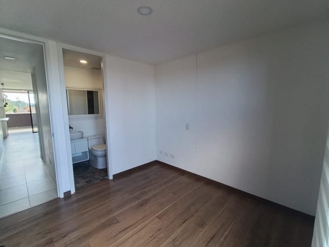 Apartamento de 3 alcobas en arriendo en Rionegro, 90 m² · foto 8 de 14