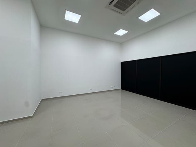 Oficina en arriendo en El Poblado, Medellín, 41 m² · foto 11 de 12