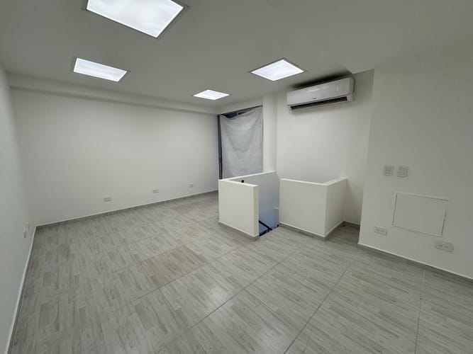 Oficina en arriendo en El Poblado, Medellín, 47 m² · foto 4 de 13