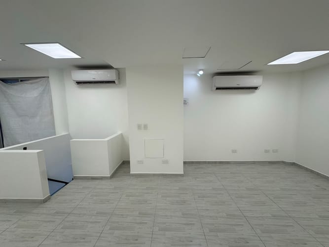 Oficina en arriendo en El Poblado, Medellín, 47 m² · foto 5 de 13