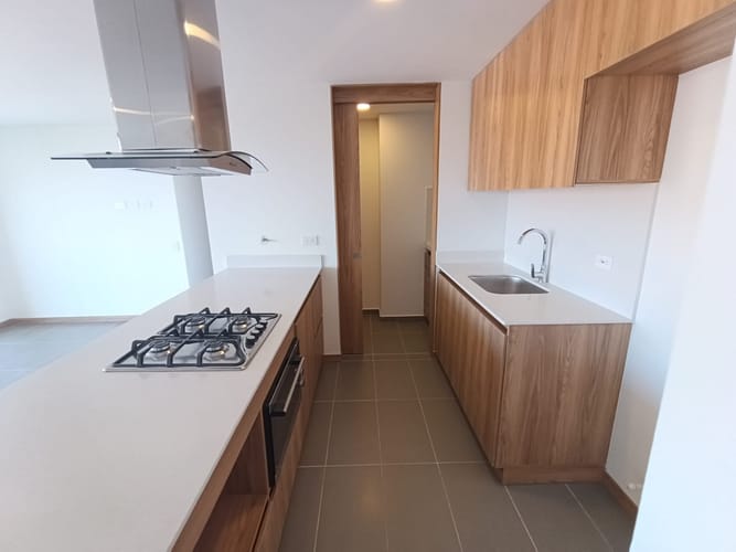Apartamento de 3 alcobas en arriendo en Rionegro, 95 m² · foto 4 de 15
