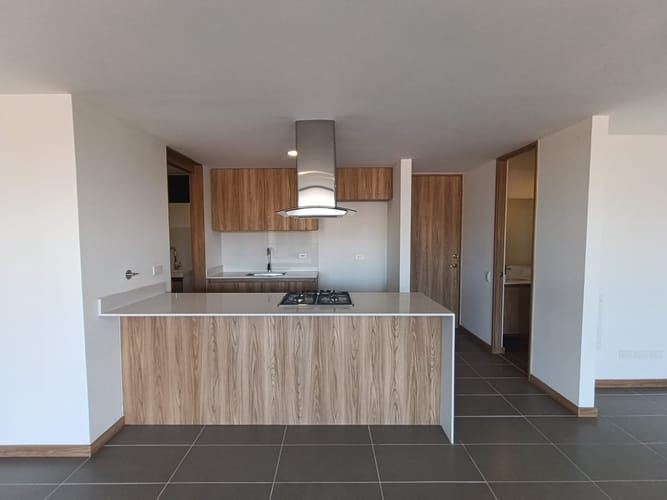 Apartamento de 3 alcobas en arriendo en Rionegro, 95 m² · foto 5 de 15