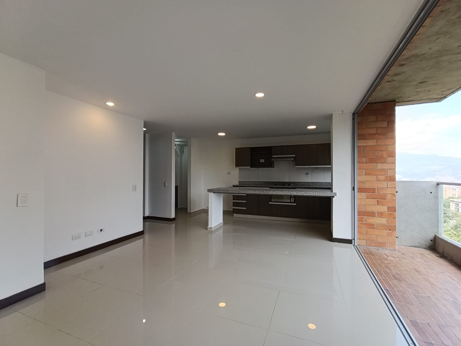 Apartamento en Arriendo en Cumbres, Envigado