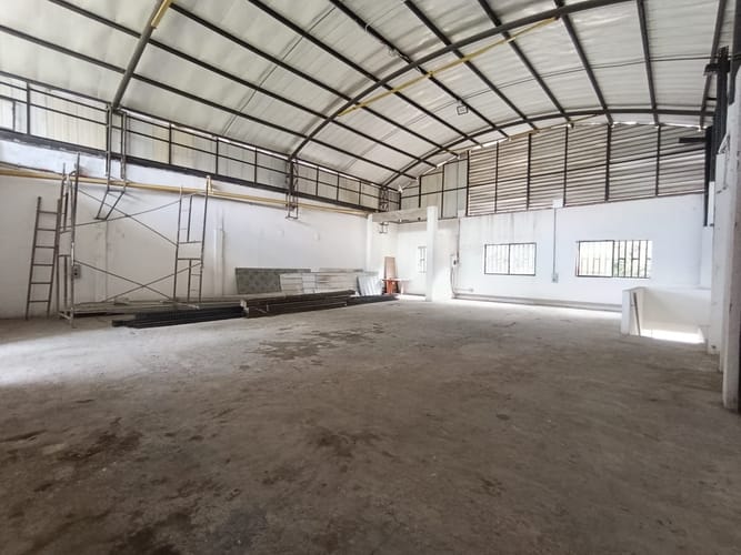 Bodega en arriendo en Actividad Multiple, Copacabana, 176 m² · foto 3 de 13