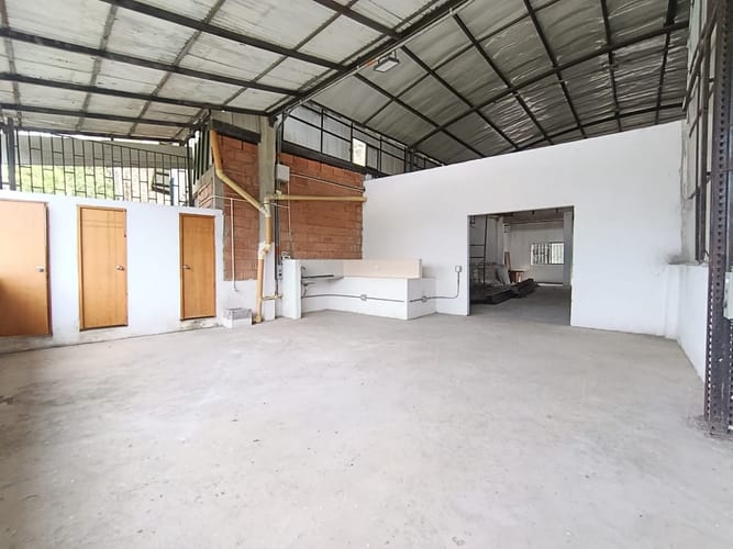 Bodega en arriendo en Actividad Multiple, Copacabana, 176 m² · foto 5 de 13