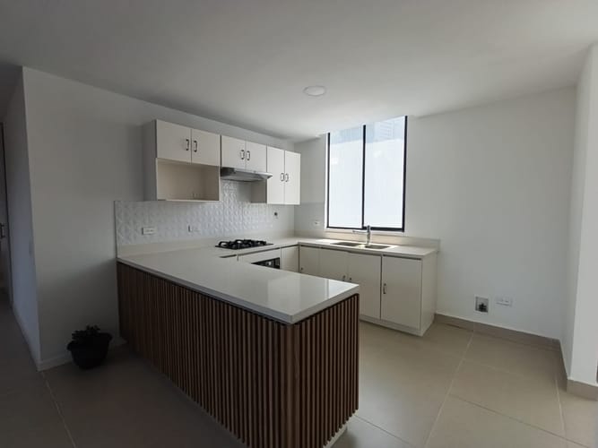 Apartamento de 3 alcobas en arriendo en Jesus Nazareno, Medellín, 220 m² · foto 3 de 20