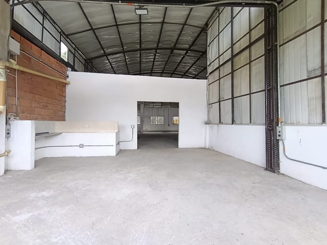 Bodega en arriendo en Actividad Multiple, Copacabana, 176 m² · foto 9 de 13