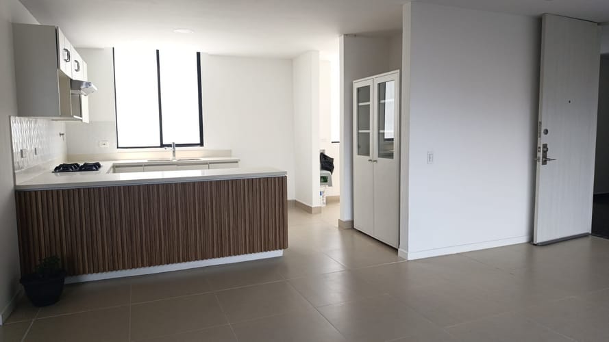 Apartamento de 3 alcobas en arriendo en Jesus Nazareno, Medellín, 220 m² · foto 8 de 20