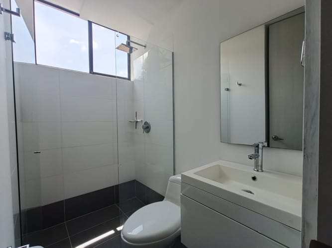 Apartamento de 3 alcobas en arriendo en Jesus Nazareno, Medellín, 220 m² · foto 17 de 20