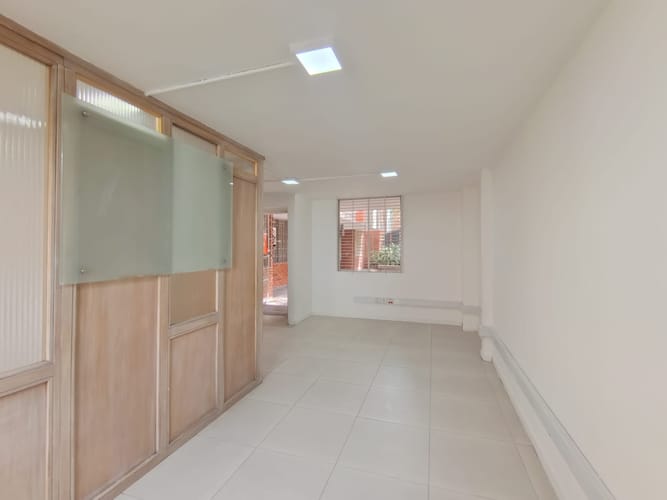 Oficina en arriendo en Laureles, Medellín, 60 m² · foto 3 de 10
