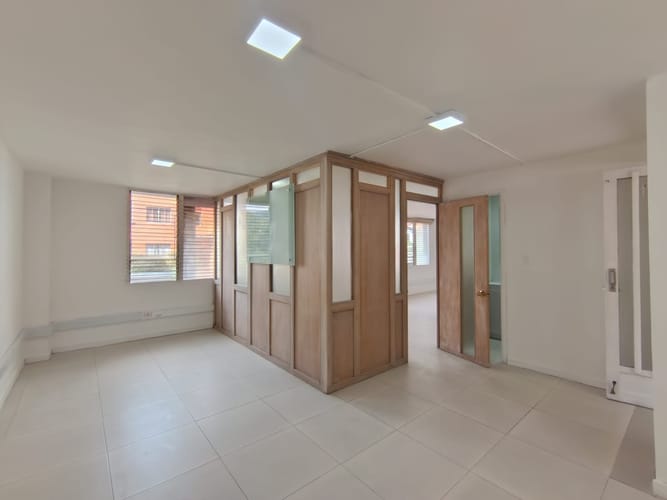 Oficina en arriendo en Laureles, Medellín, 60 m² · foto 4 de 10